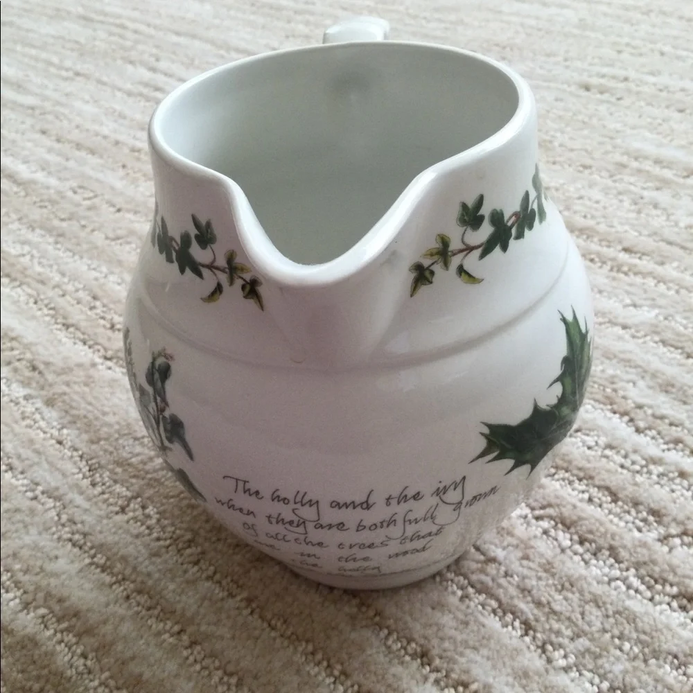 Portmeirion The Holly and The Ivy Staffordshire Jug Small Pitcher 16 oz